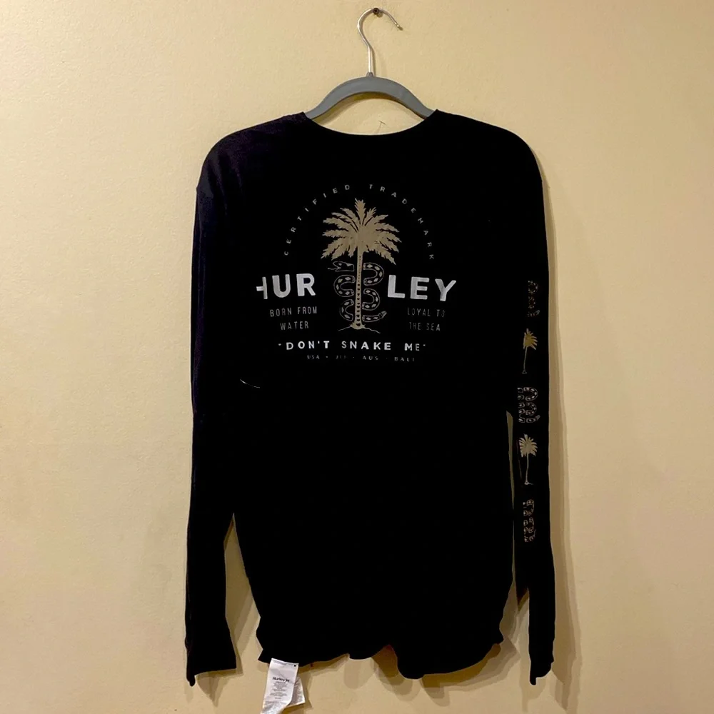 Black Long Sleeve Crew Neck Hurley Shirt featuring front and back graphics sz L - Picture 2 of 6